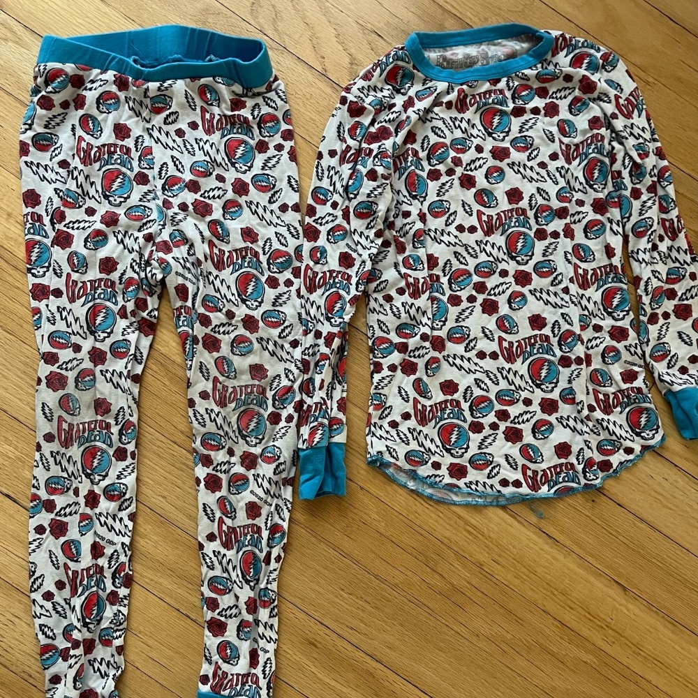 Rowdy Sprout Grateful Dead Bamboo Pajamas Size 4T Red White Blue
